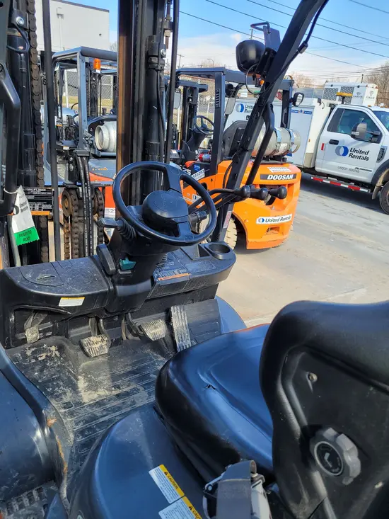 2018 Toyota 8FGU30 Warehouse Forklift
