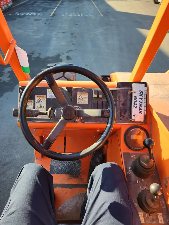 2015 SKYTRAK 6042 Forklift