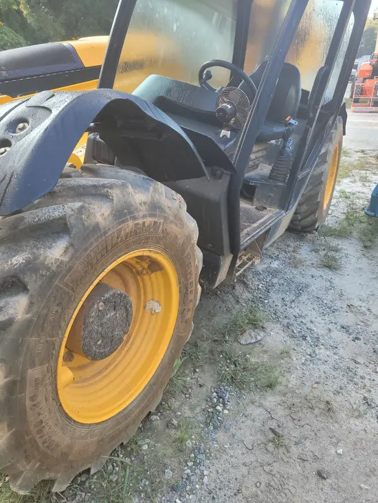 2015 JCB 507-42 Forklift