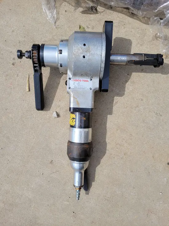 2016 Esco Tool P-300 Pipe Cutting