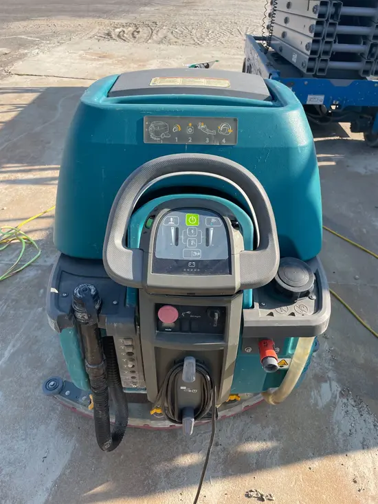 2019 Tennant T600-28 Scrubber