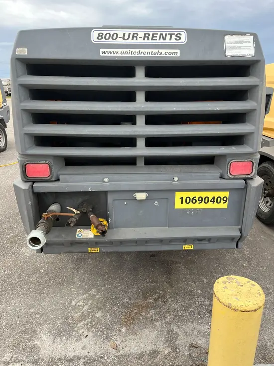 2017 Atlas Copco XAS440JD T4F Air Compressor
