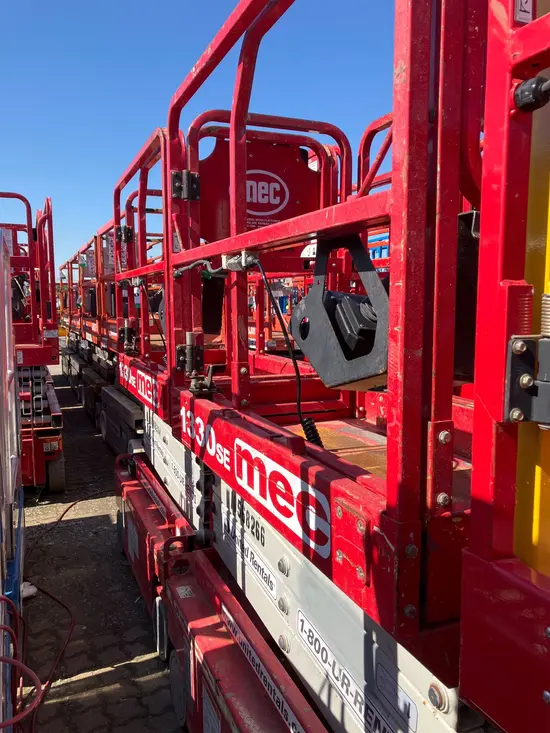 2017 MEC 1330SE Scissor Lift
