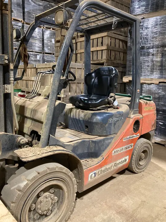 2019 Toyota 8FDU30 Warehouse Forklift