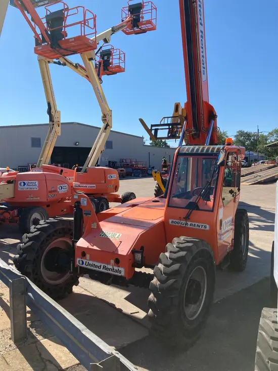 2015 SKYTRAK 6042 Forklift