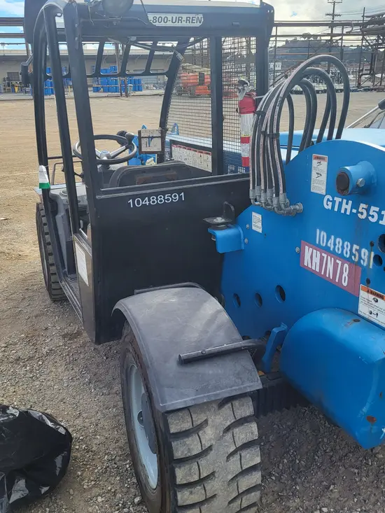 2016 Genie GTH-5519 Forklift