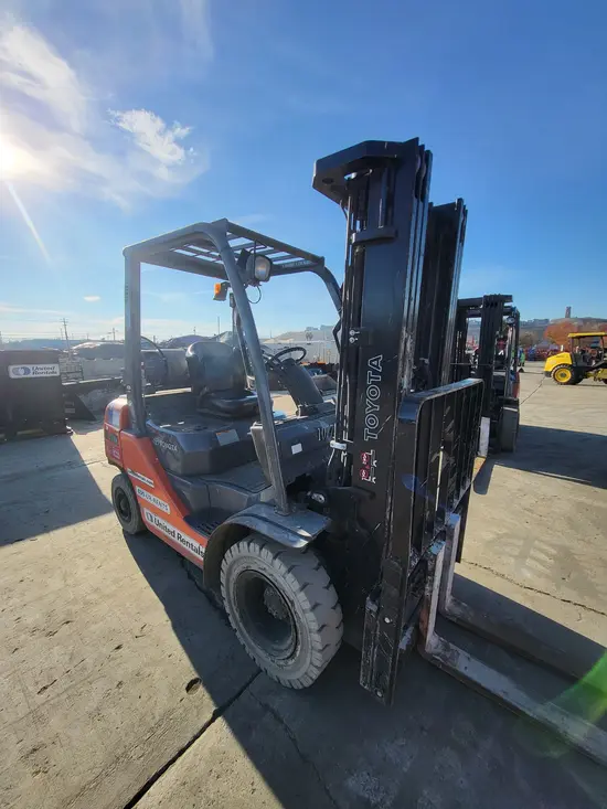 2018 Toyota 8FGU25 Warehouse Forklift