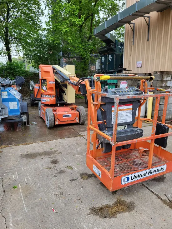 2014 JLG E300AJP Articulating Boom Lift
