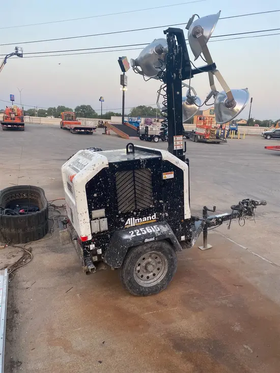 2019 Allmand NLV-ML3EC Portable Work Light