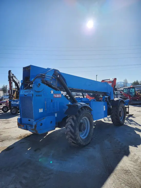 2016 Genie GTH-1056 Forklift