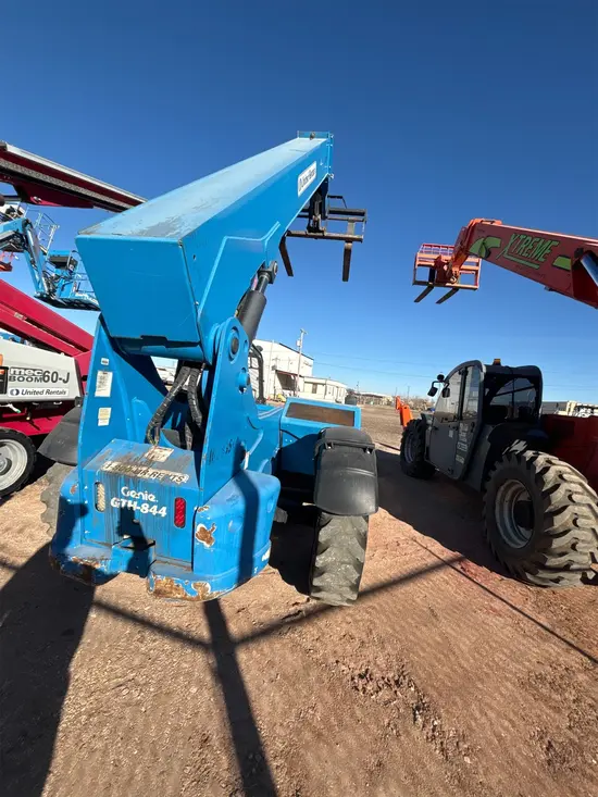 2015 Genie GTH-844 Forklift