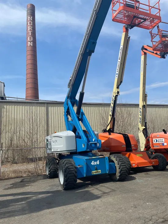 2015 Genie S-85 Boom Lift