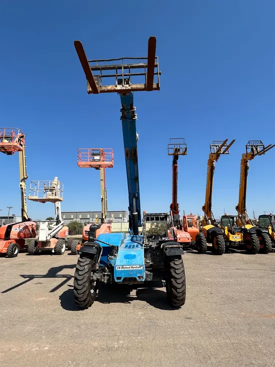 2016 Genie GTH-844 Forklift