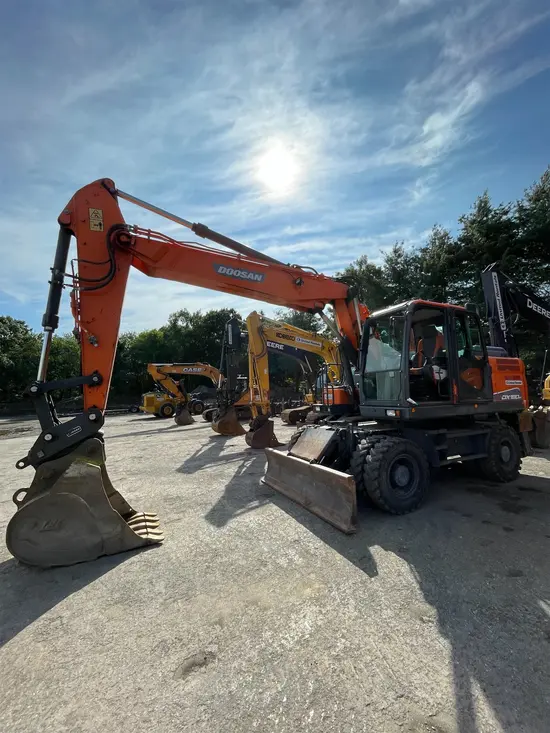 2017 Doosan DX190W-5-US40 Excavator