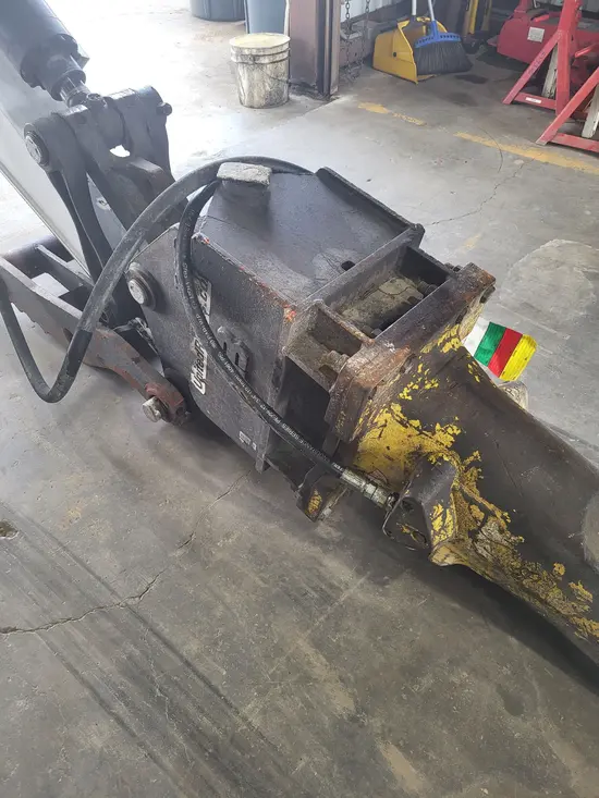 2018 Atlas Copco SB 452 Attachment