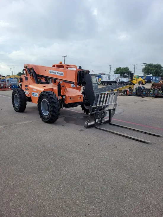 2015 SKYTRAK 6042 Forklift