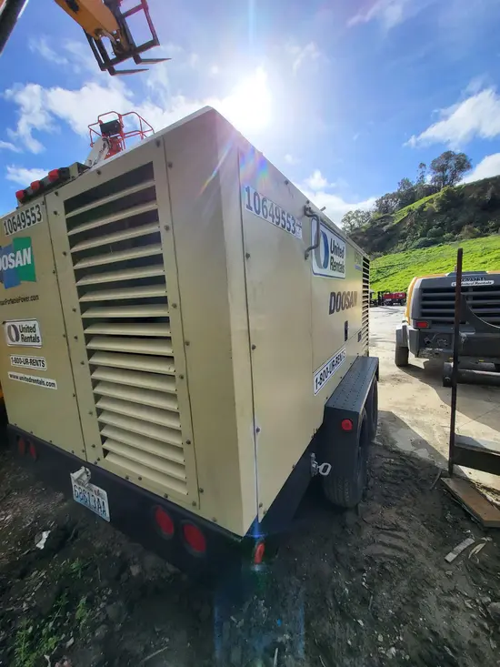 2017 Doosan VP900E Air Compressor