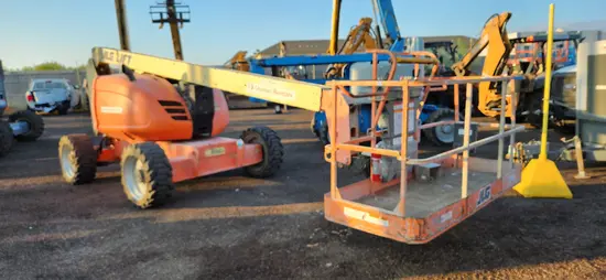 2014 JLG 600A Articulating Boom Lift