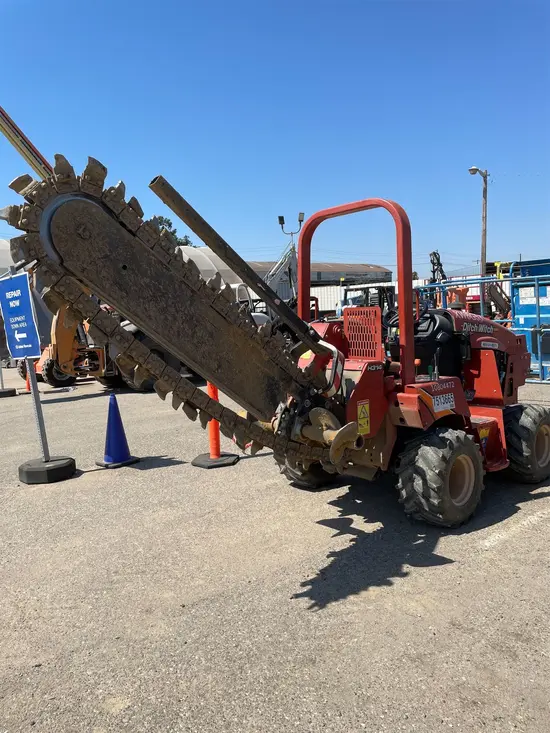 2018 Ditch Witch RT45 Ride-On Trencher