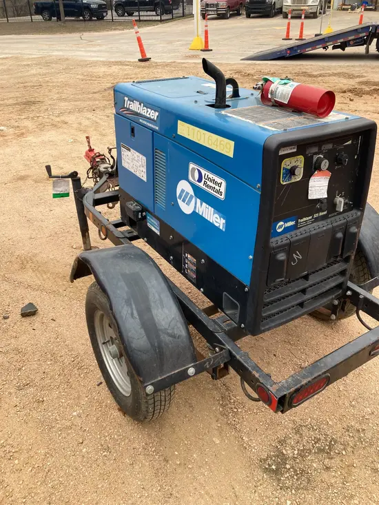 2019 Miller Welders TRAILBLAZER325D Welder