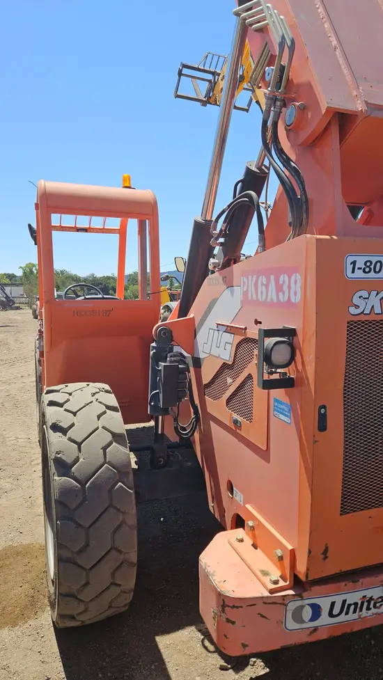 2015 SKYTRAK 6042 Forklift