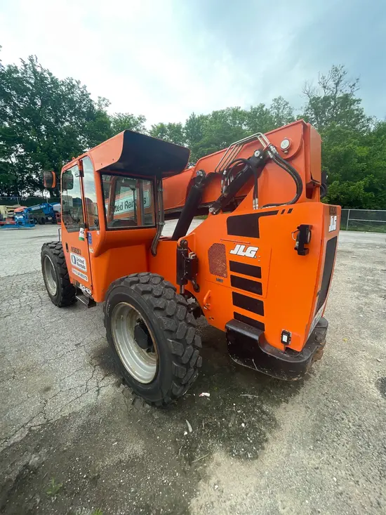 2016 SKYTRAK 6042 Forklift