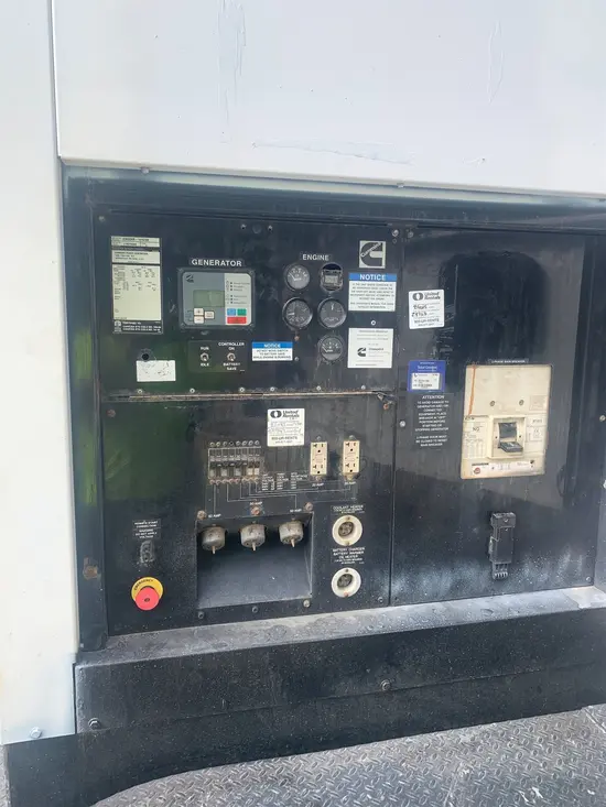 2015 Cummins C300D6R WOG Diesel Generator