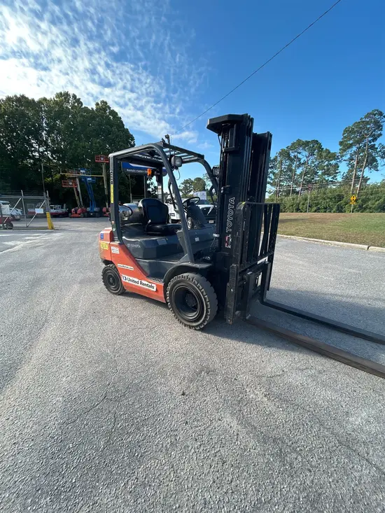 2018 Toyota 8FGU25 Warehouse Forklift