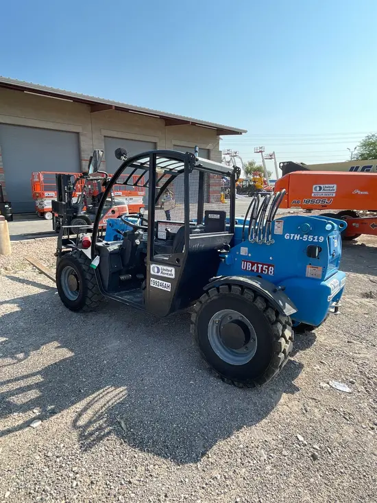 2017 Genie GTH-5519 Forklift