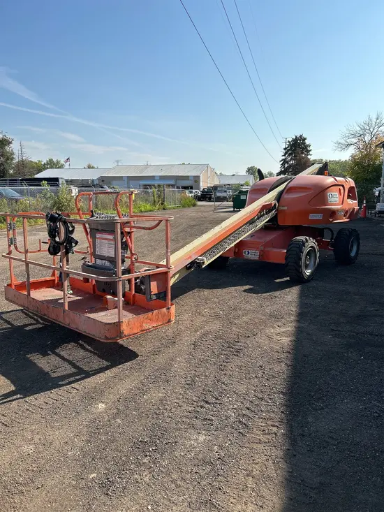 2014 JLG 400S Boom Lift