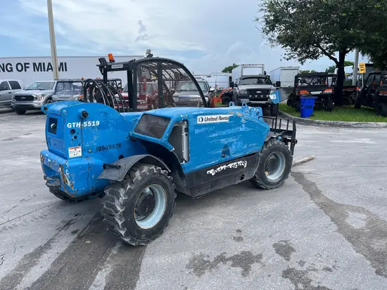 2016 Genie GTH-5519 Forklift