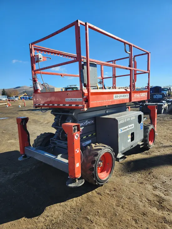 2017 Skyjack SJ6832RT Rough Terrain Scissor Lift