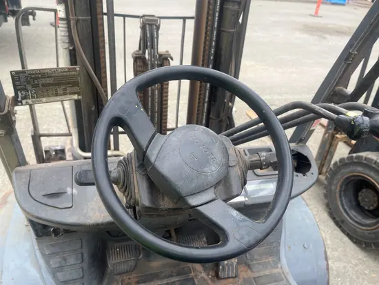 2018 Toyota 8FGU25 Warehouse Forklift