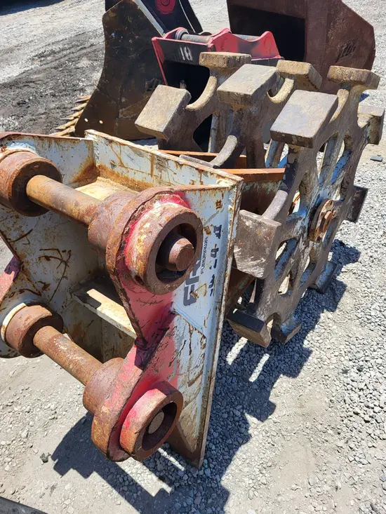 2019 FURUKAWA CW24III Compaction Attachment