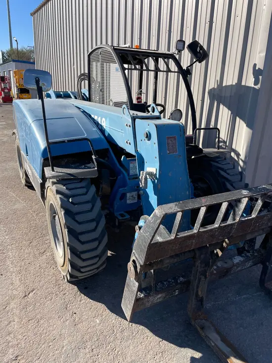 2017 Genie GTH-5519 Forklift