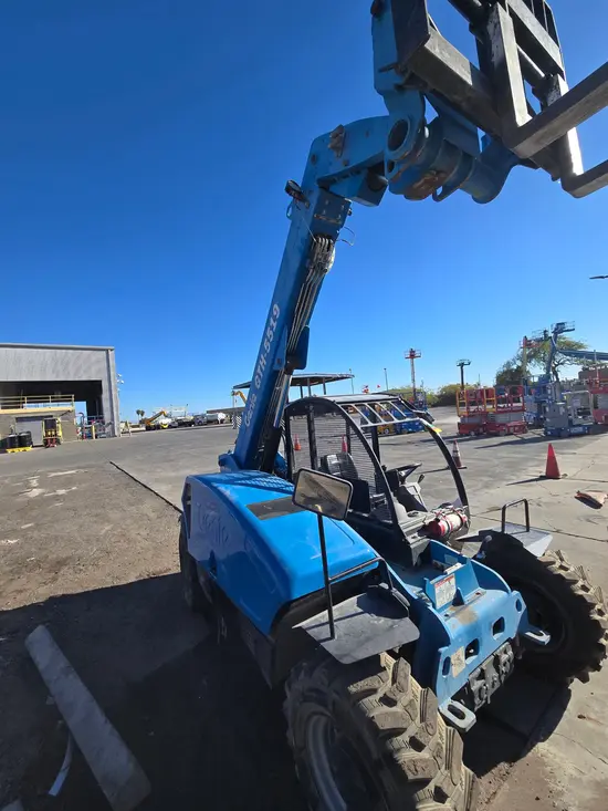 2018 Genie GTH-5519 Forklift