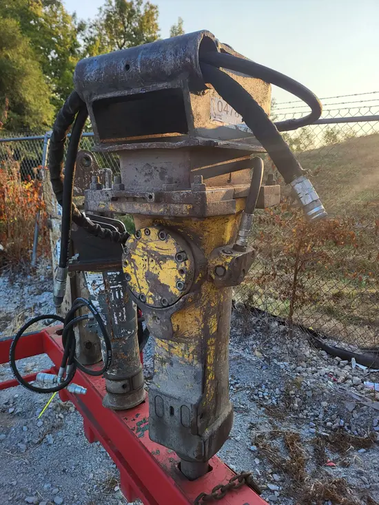 2016 Atlas Copco SB 452 Attachment
