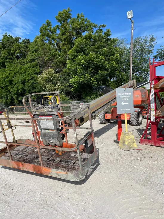 2014 JLG 800S Boom Lift