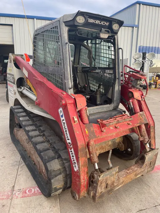 2017 Takeuchi TL12R2-CR Track Loader