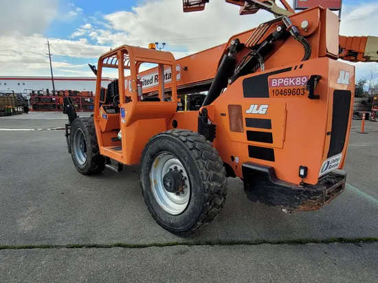 2016 SKYTRAK 10054 Forklift