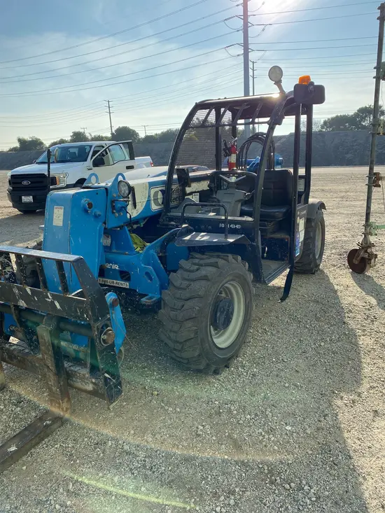 2015 Genie GTH-5519 Forklift
