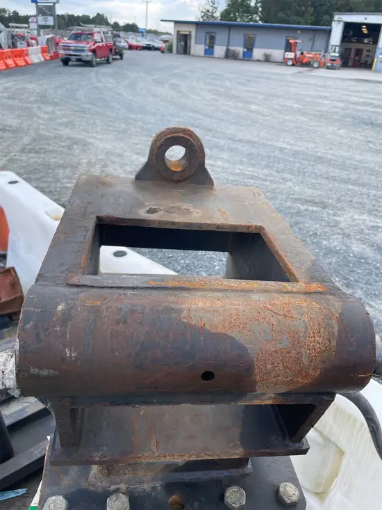 2017 Atlas Copco SB 452 Attachment