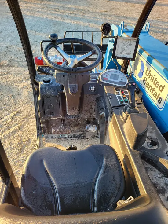 2017 Genie GTH-5519 Forklift