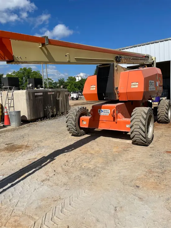 2018 JLG 800AJ Articulating Boom Lift