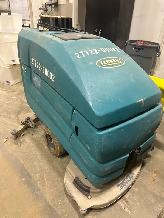 2017 Tennant M-5680 Scrubber