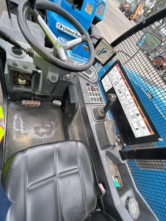 2017 Genie GTH-5519 Forklift