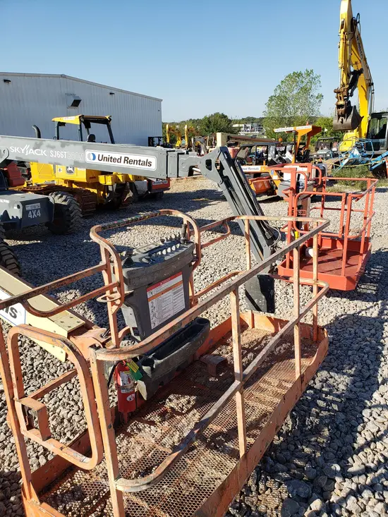 2012 JLG 400S Boom Lift