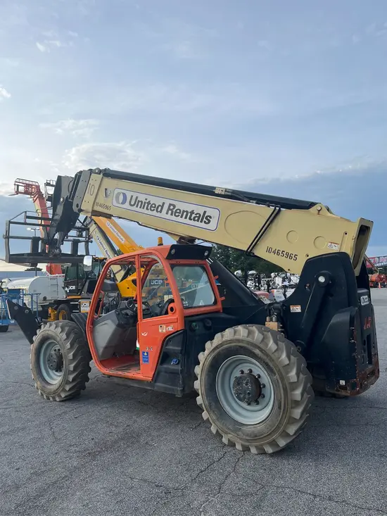 2016 JLG 1055 Forklift