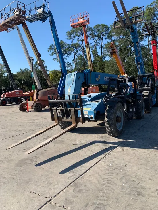 2015 Genie GTH-844 Forklift