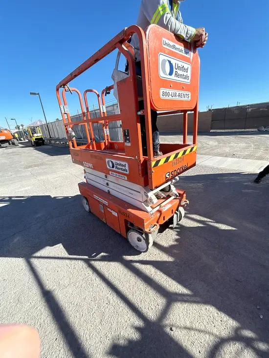 2017 Snorkel S3219E Scissor Lift